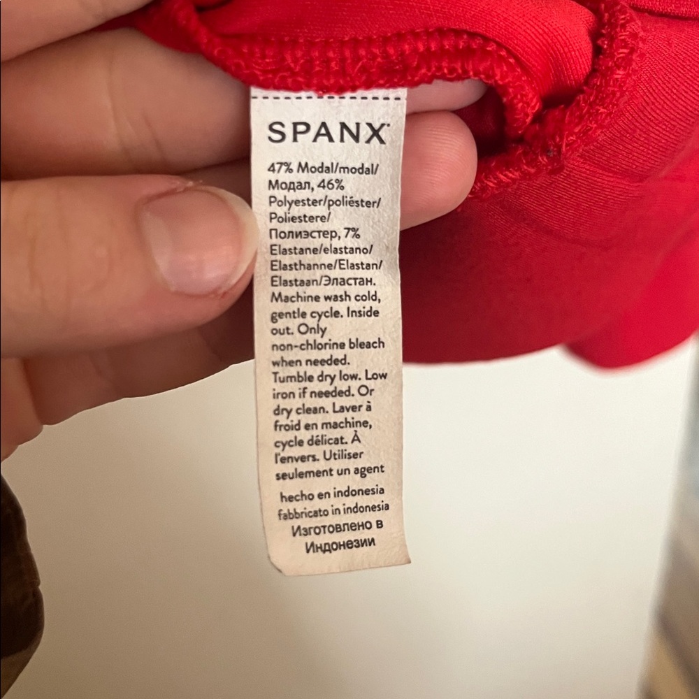 SPANX Red AirEssentials® Half Zip Sweatshirt  Pullover Sweater size 1x - Picture 3 of 6